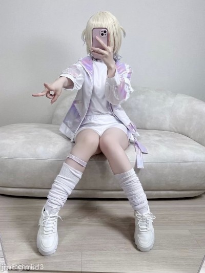 [Aliceholic13] スポブラおっぱい両ちくびローター固定♡ 染みパンにムチムチ食い込み はみまん开脚见せつけ５回イキオナ♡ ＆ 裏垢风自撮り写真セット