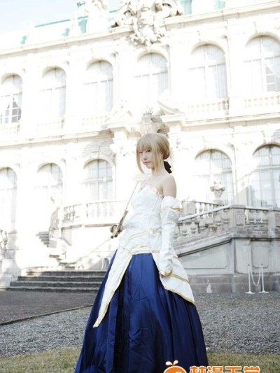 《型月十周年》SABER反串月姬COSPLAY