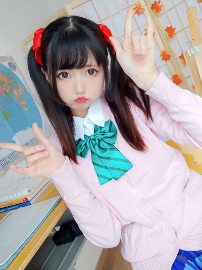 nagisa魔物喵 niconiconi