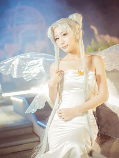 《美少女战士》新西蕾妮蒂女王礼服 C O S P L A Y