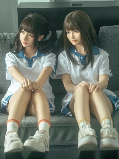 蠢沫沫 and 桃良阿宅 - You Are At The Same Table